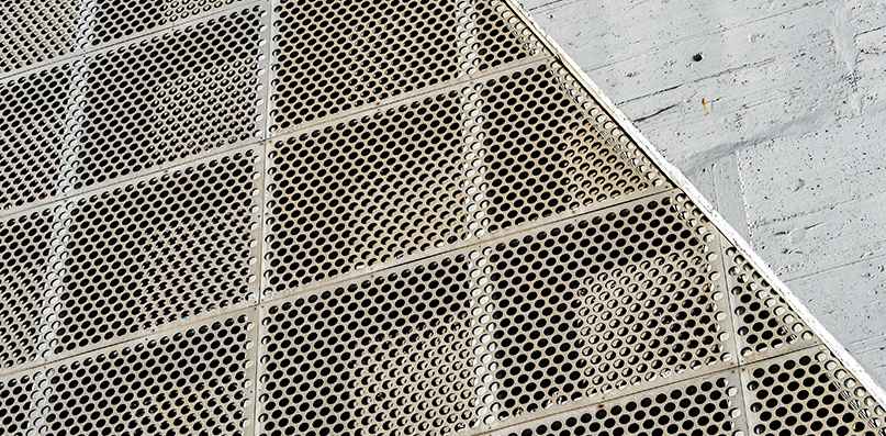Perforated metal mesh screen deals